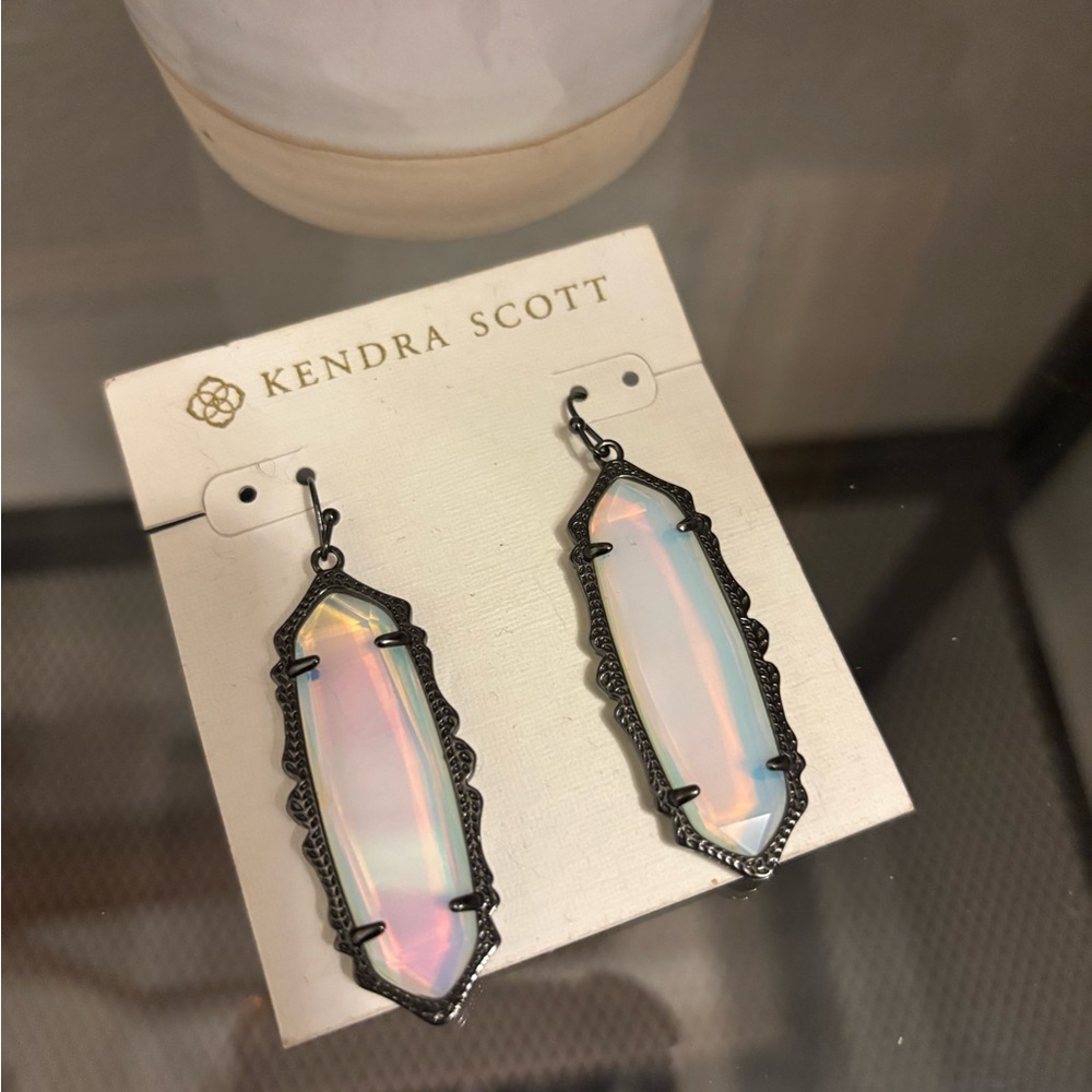 RARE Kendra Scott Francie in Iridescent Opalite - Picture 3 of 4